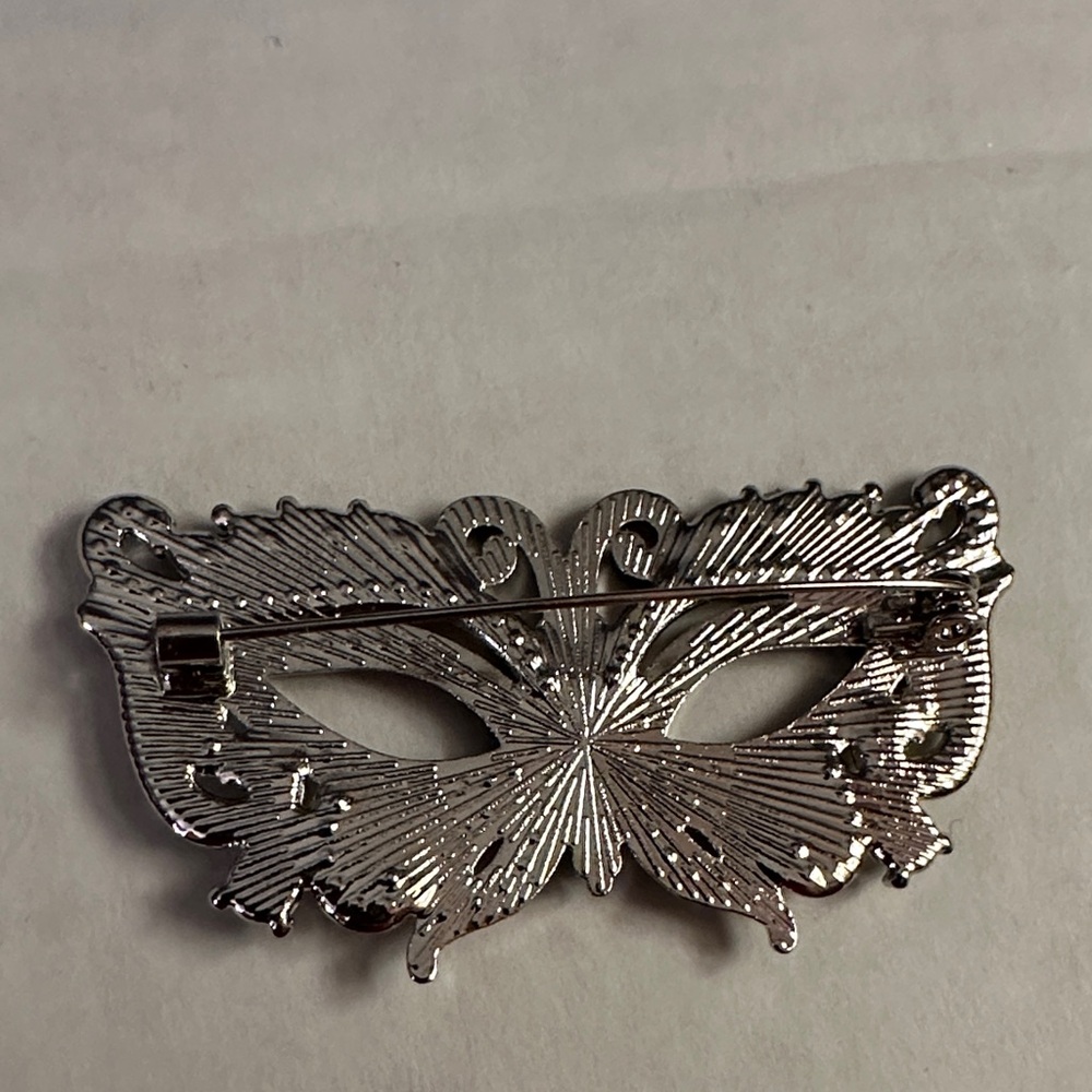 Elegant Rhinestone Mask Brooch - Picture 2 of 5